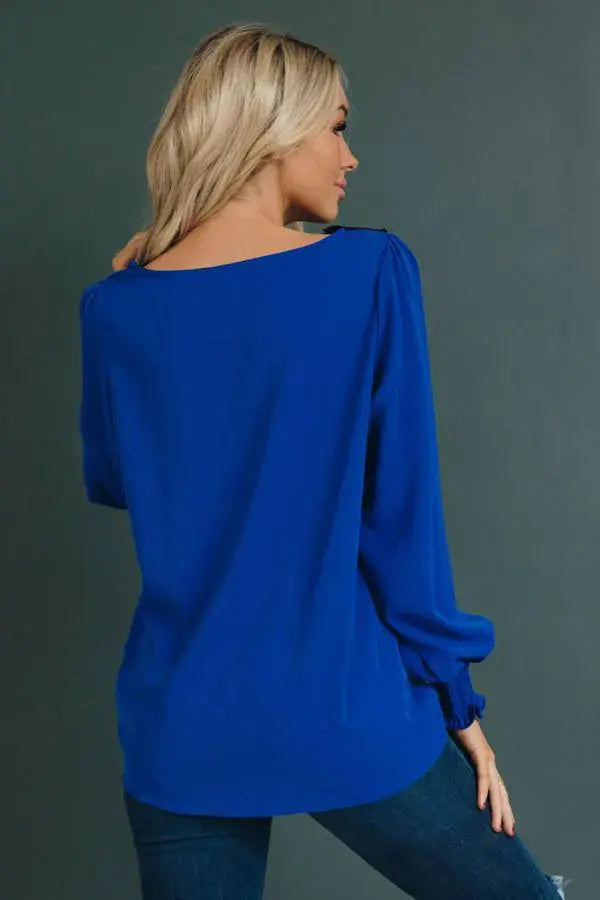 Betty's Little Blouse Stay Warm in Style