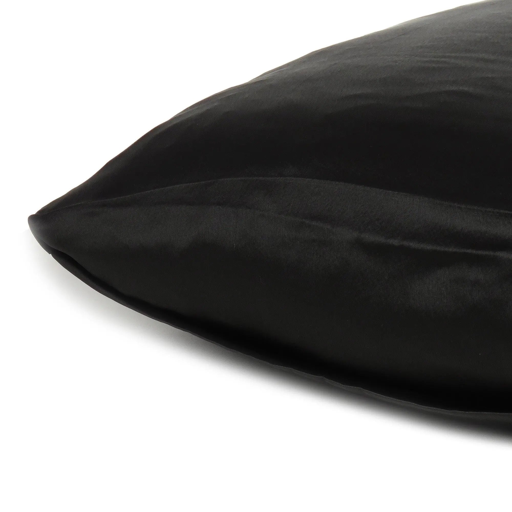 Black Dreamy Set Of 2 Silky Satin Standard Pillowcases Homeroots Bed & Bath