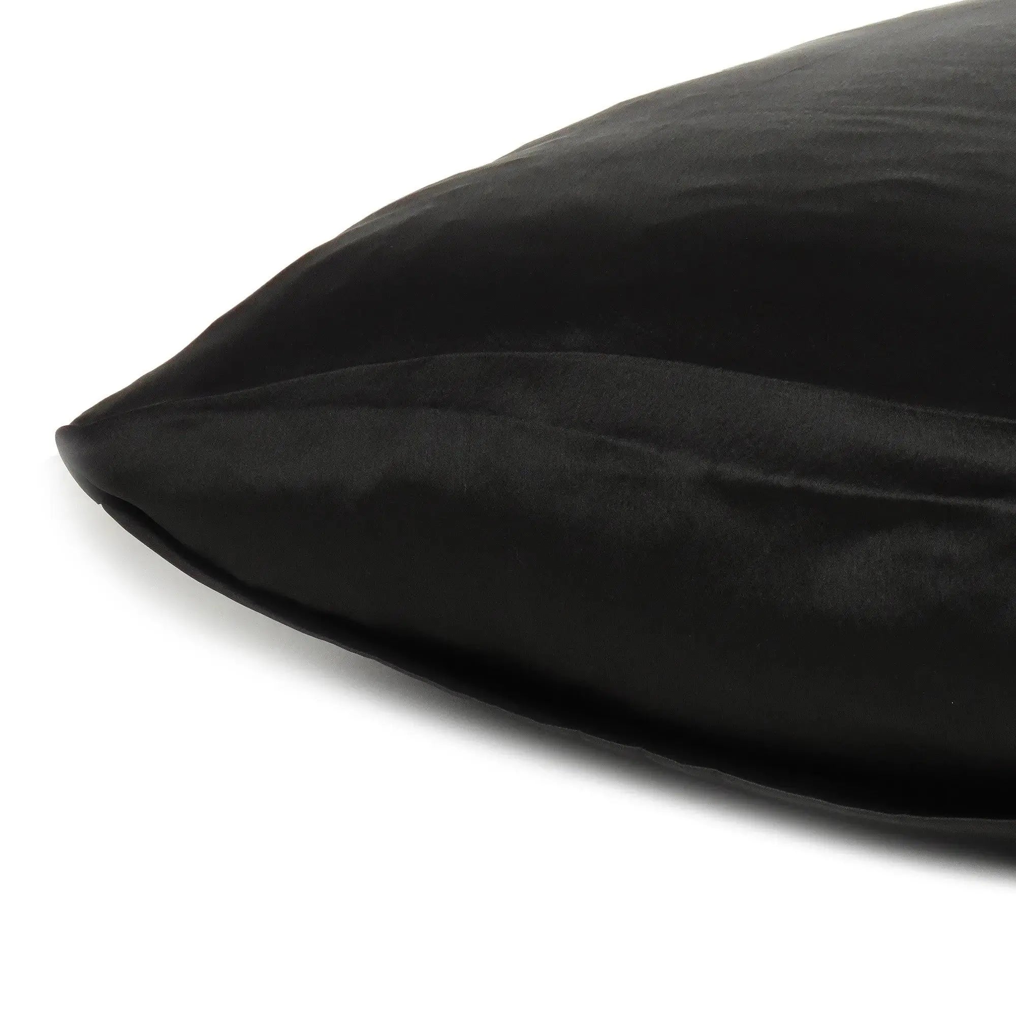 Black Dreamy Set Of 2 Silky Satin Standard Pillowcases Homeroots Bed & Bath