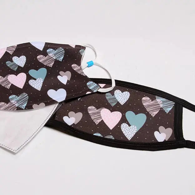 Black Hearts FLAT Face Mask LIANE FRIED STUDIO