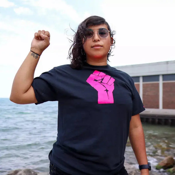 Black Lives Matter/Resist Fist Tee with BLACK LIVES MATTER on back Black Cat Bazaar