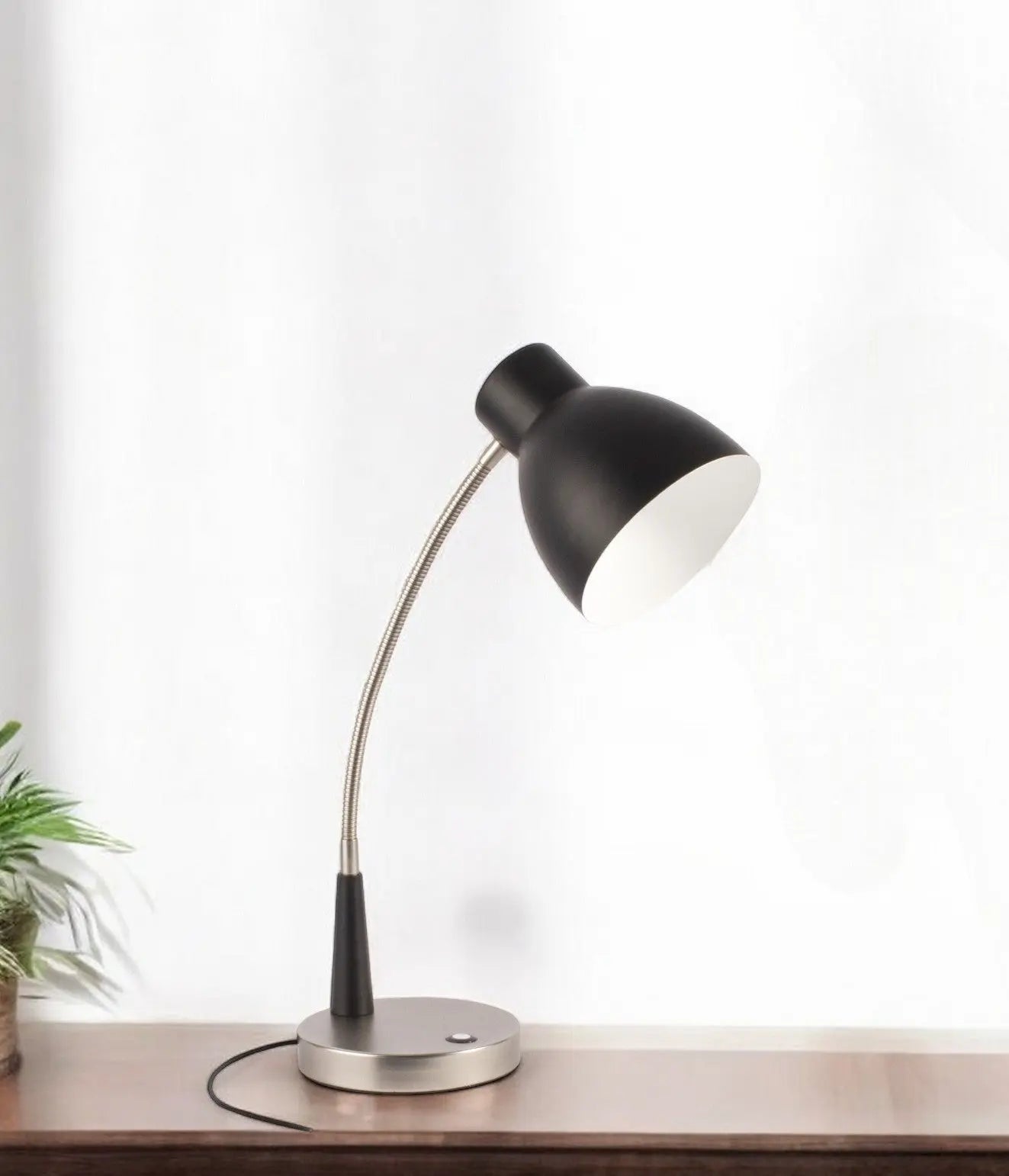 Black Matte and Silver LED Adjustable Desk Lamp Homeroots Lighting