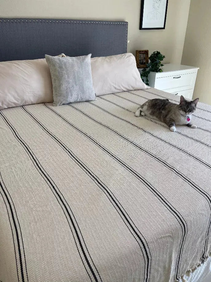 Black Striped Cream Bedspread Basic Layers