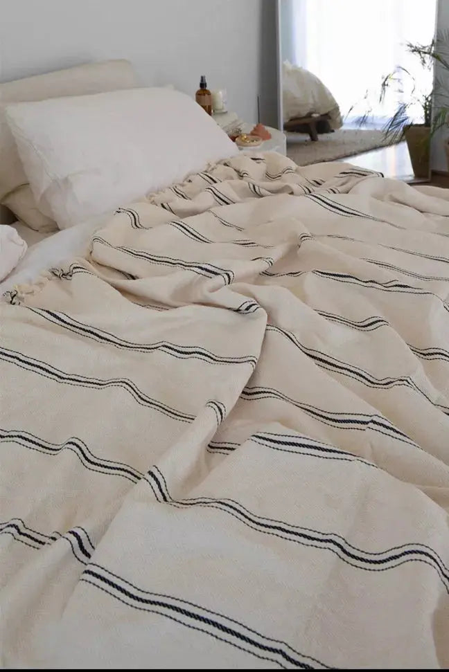 Black Striped Cream Bedspread Basic Layers
