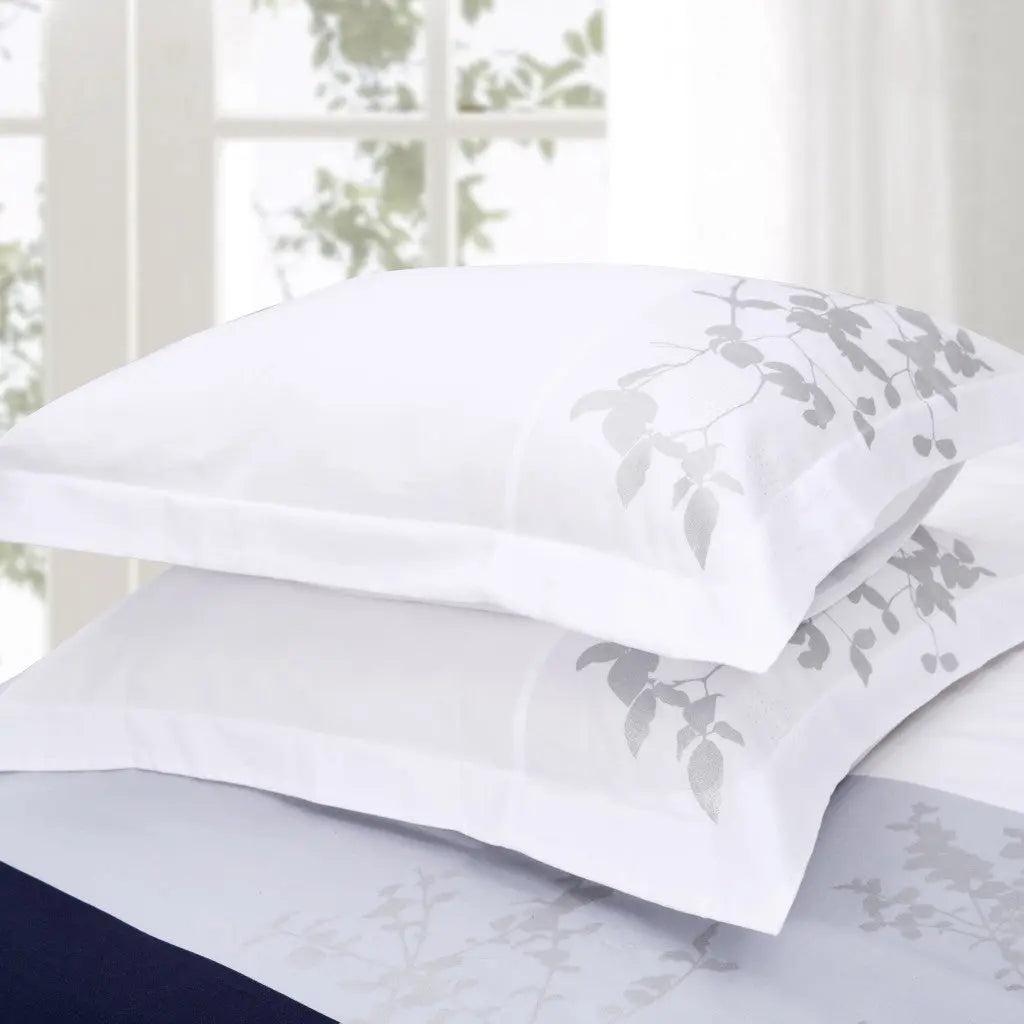 Blue And White King Cotton Washable Duvet Cover Set With Two Shams Homeroots Bed & Bath