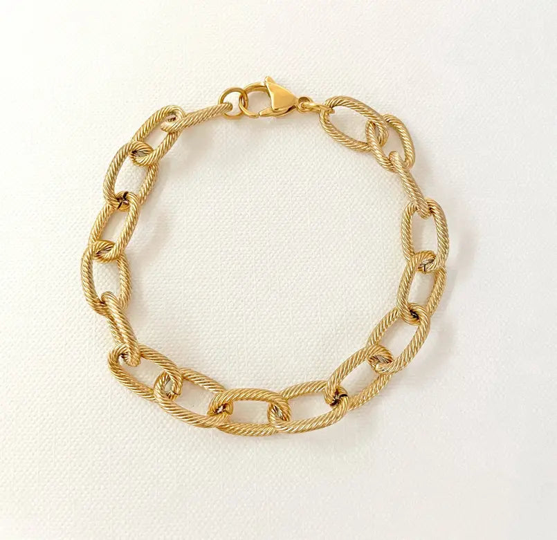 CARLY GOLD TEXTURE LINK CHAIN BRACELET Mai Desiree