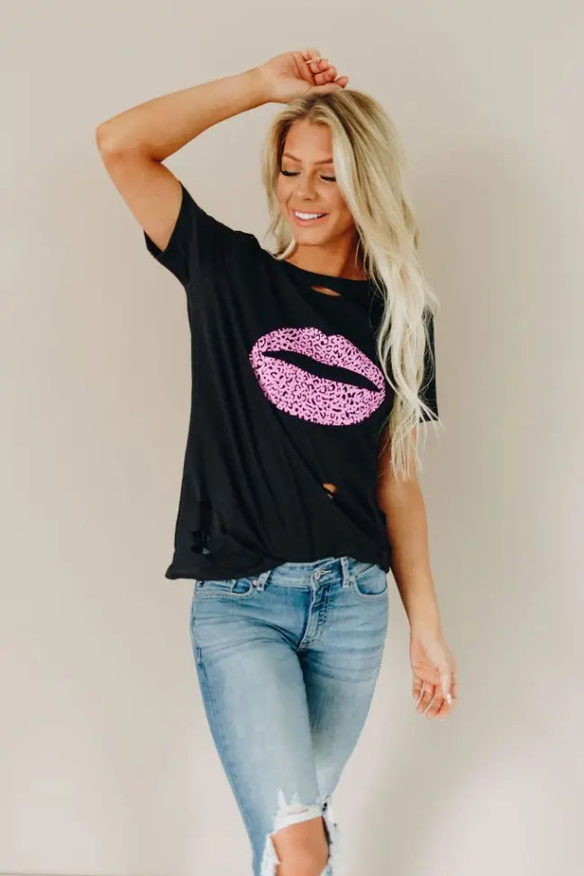 Cassie Distressed Tee Stay Warm in Style