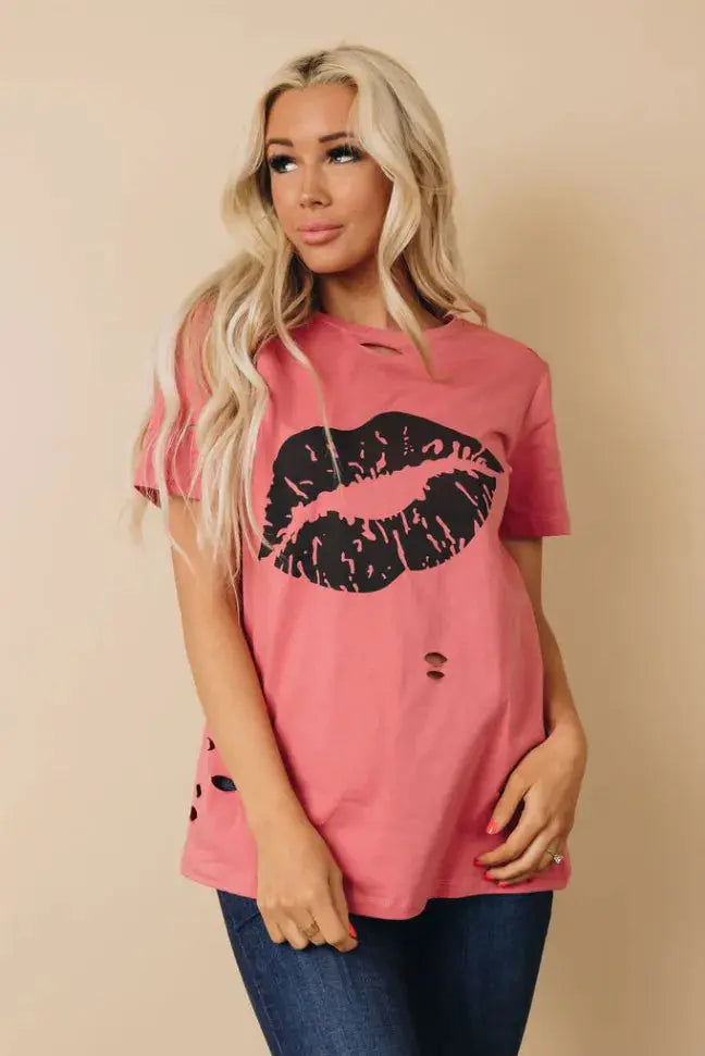 Cassie Distressed Tee Stay Warm in Style