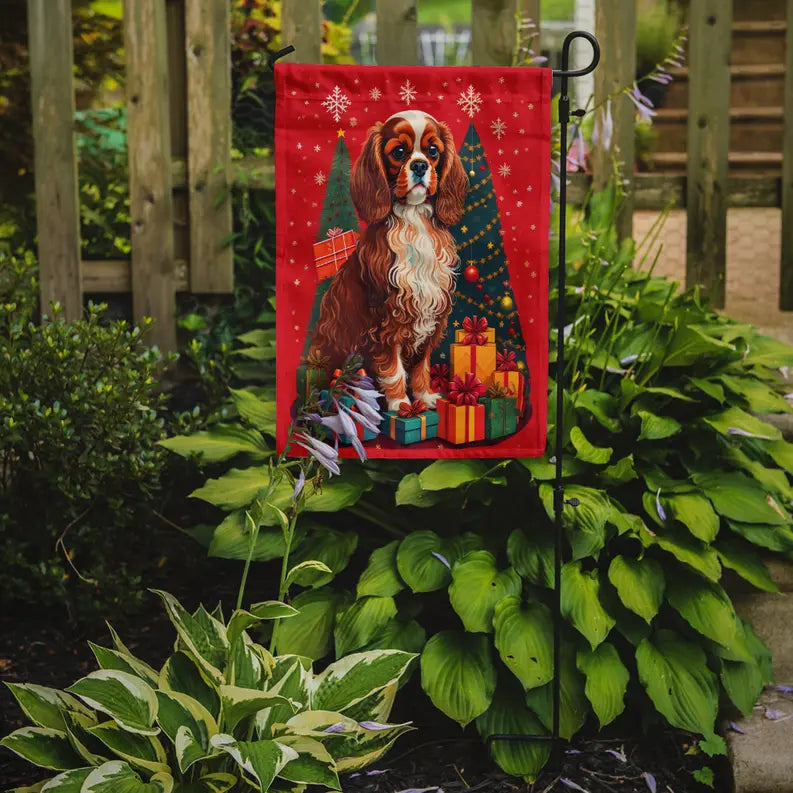 Cavalier Spaniel Holiday Christmas Garden Flag Caroline's Treasures