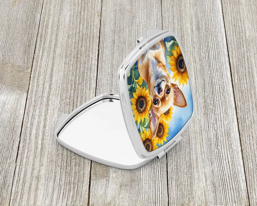 Chihuahua in Compact Mirror Caroline's Treasures