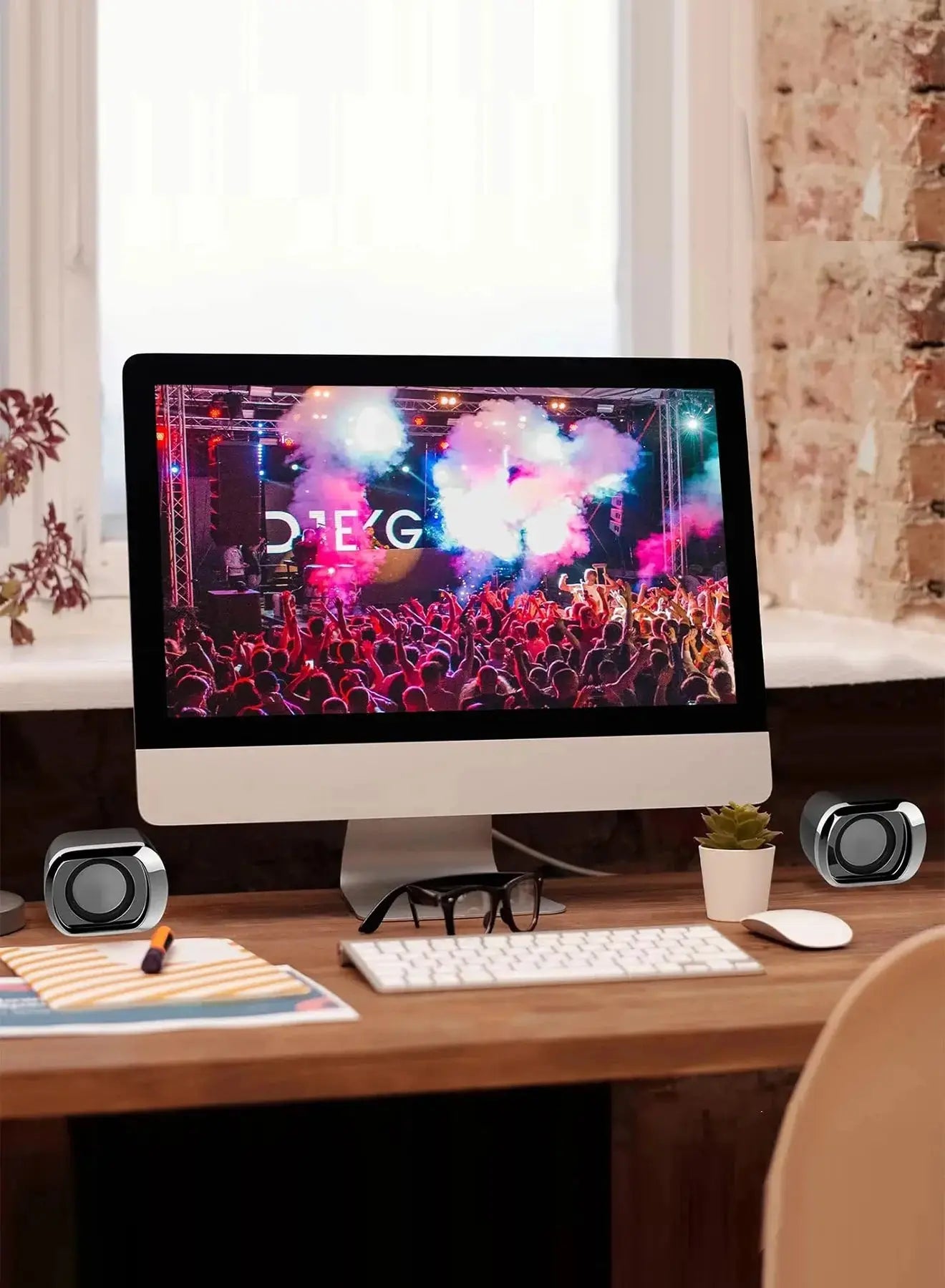 Computer Speaker - Compact and Delicate Laptop Speakers with Volume Control and 3.5 Mm Audio Plug, USB-Powered Desktop Speaker GreatEagleInc