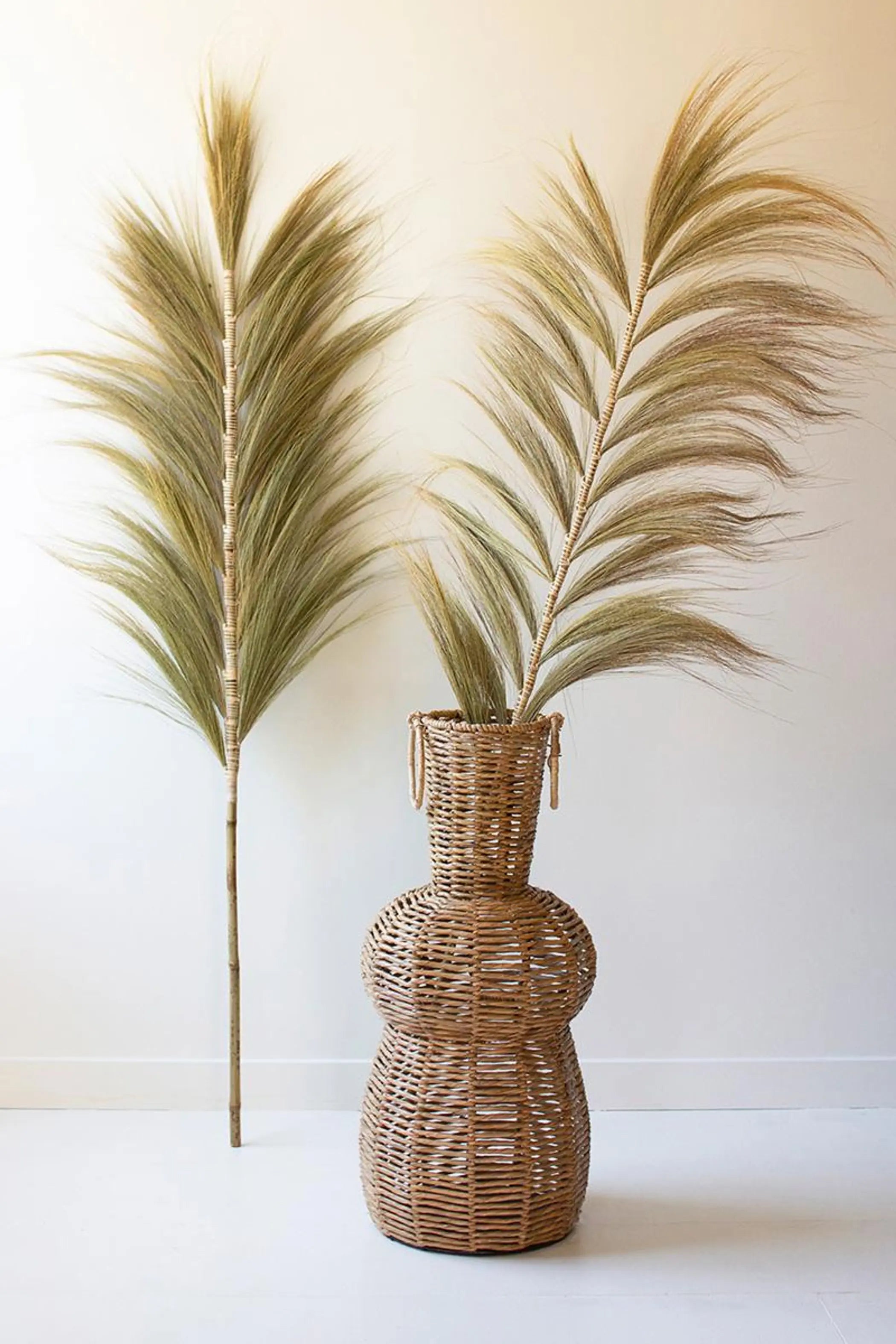DECORATIVE FAN PALMS WITH BAMBOO STEMS Kalalou