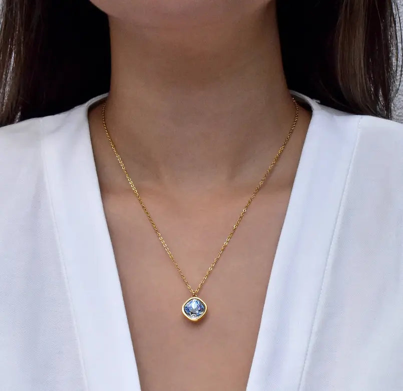 DESIREE AQUAMARINE BIRTHSTONE PENDANT NECKLACE - MARCH Mai Desiree