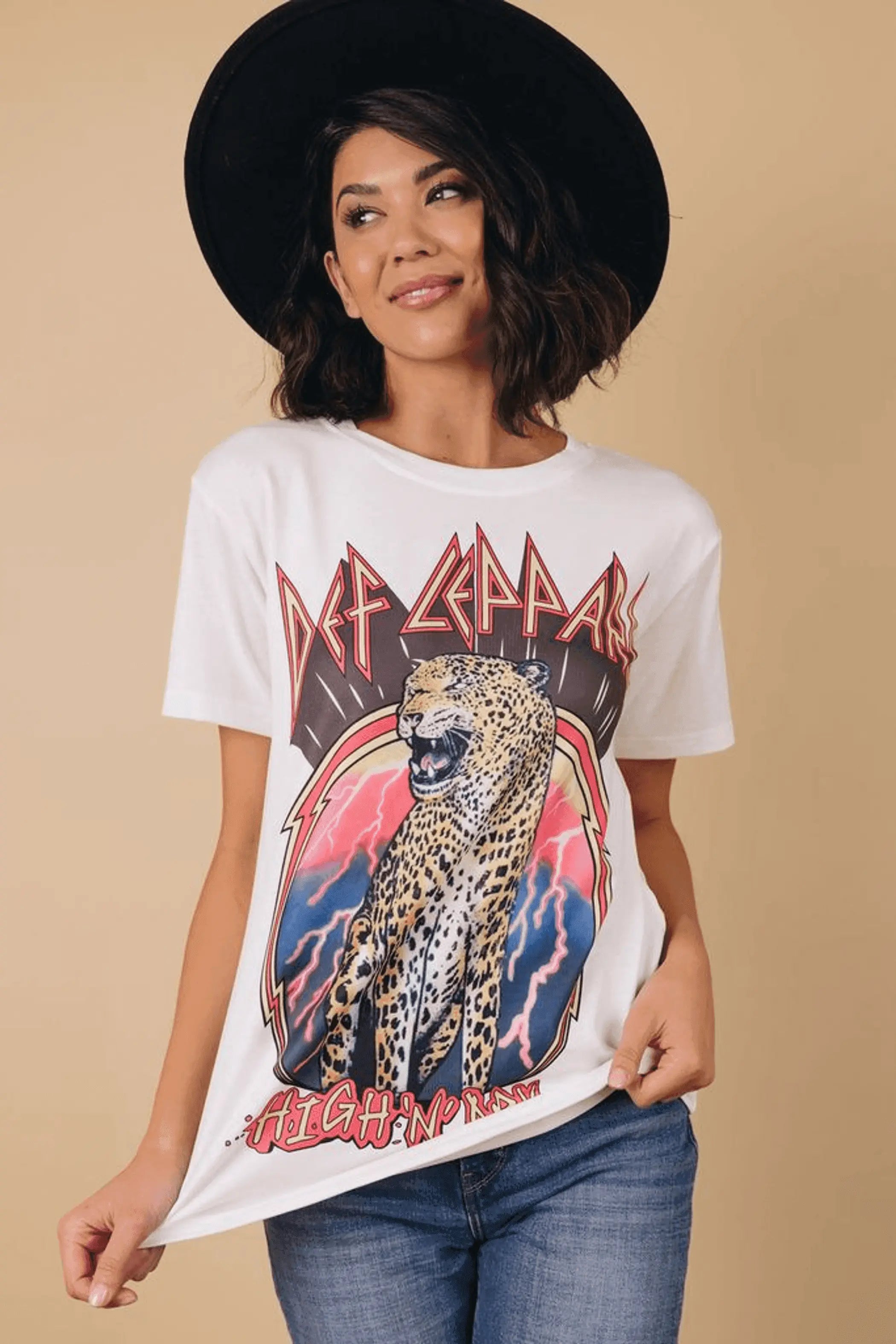 Def Leppard High 'N' Dry Tee Stay Warm in Style