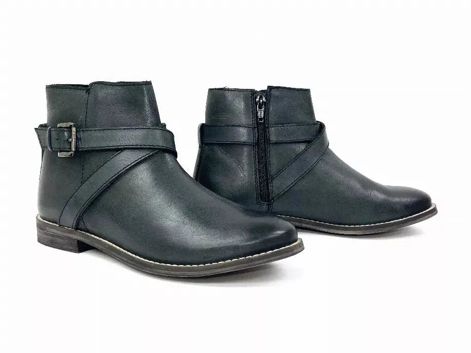 Elena Flat Ankle Boot Oobash