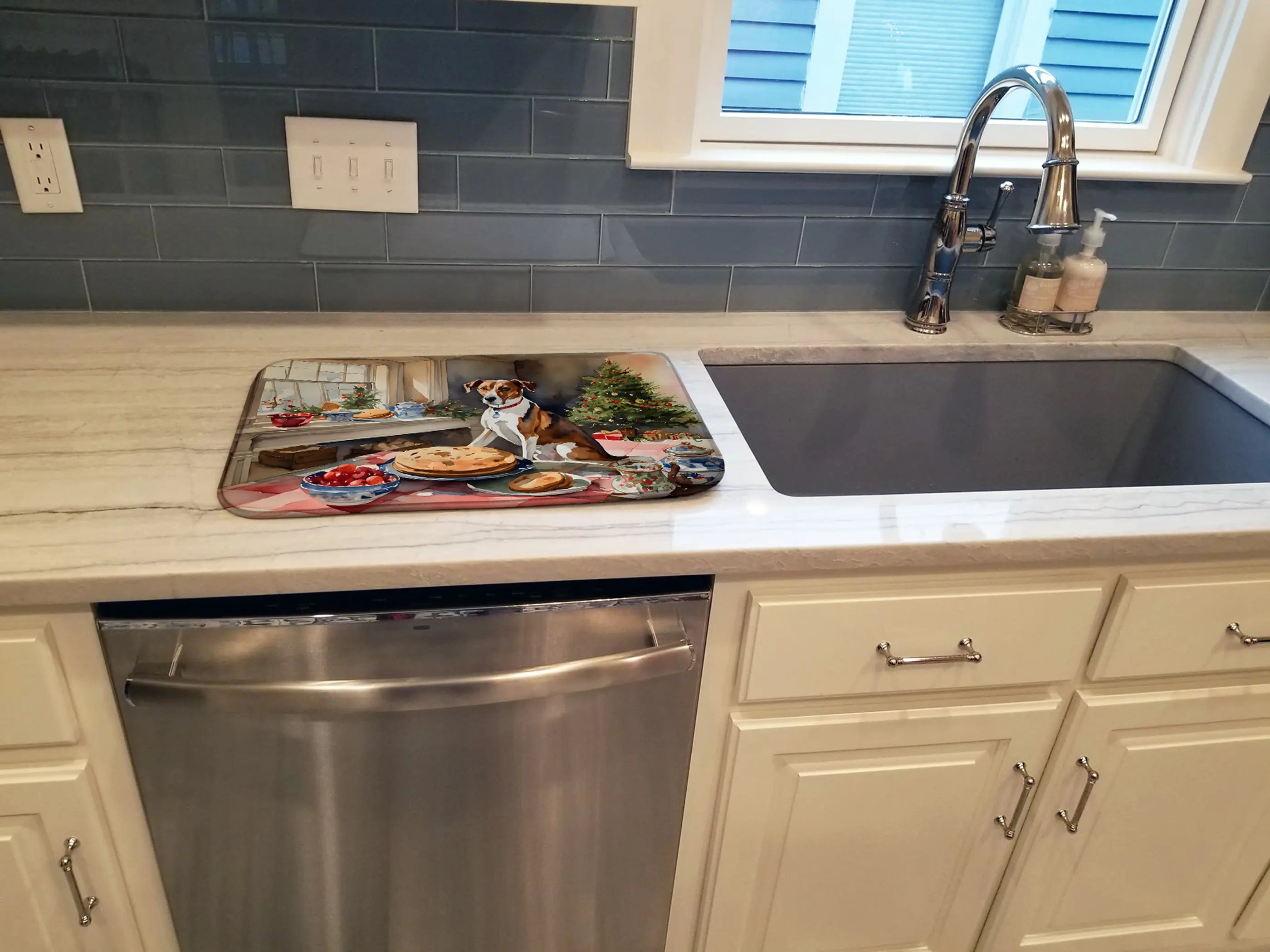 English Foxhound Christmas Cookies Dish Drying Mat Caroline's Treasures