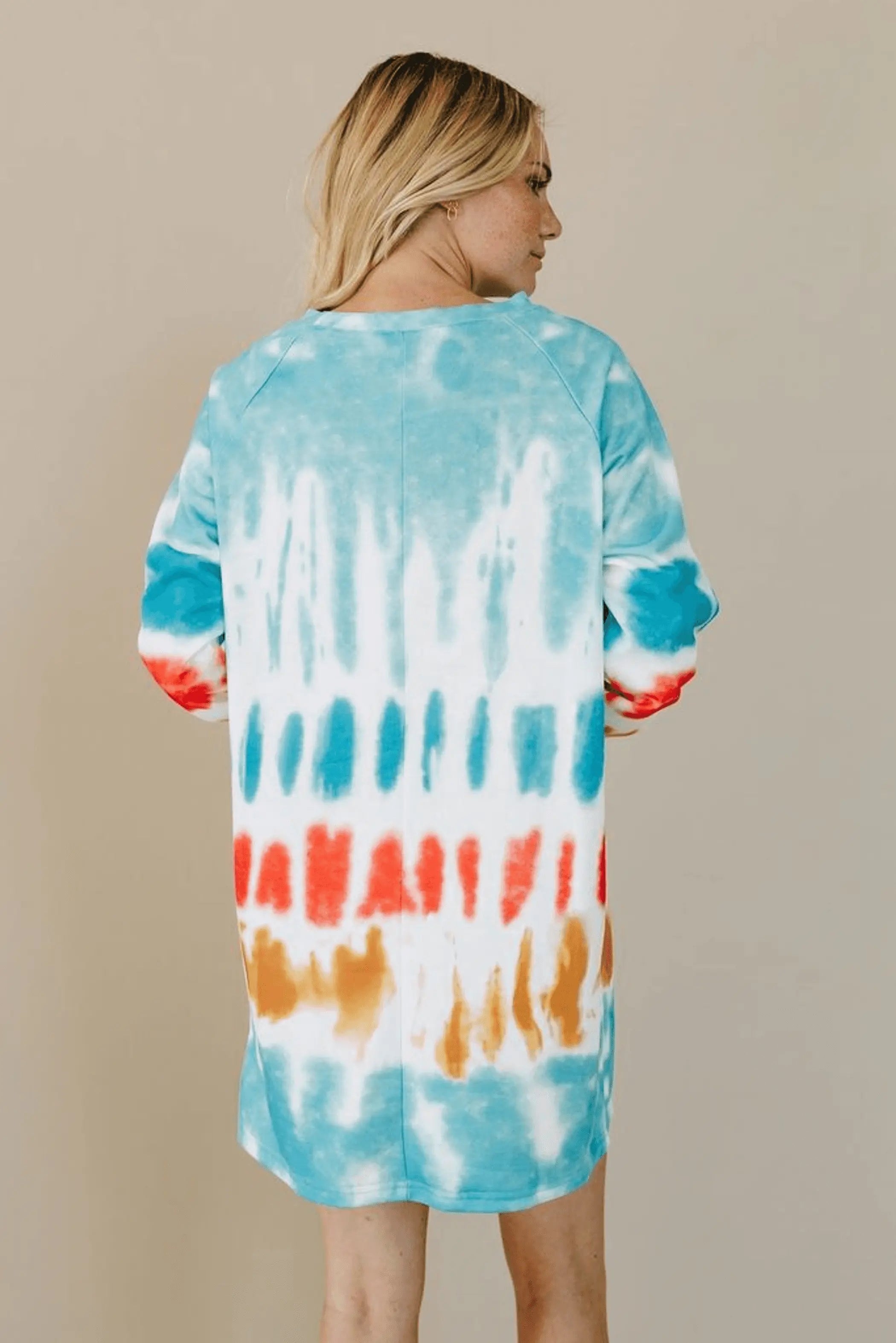 Fit To Be Tie-Dyed Oversized Sweatshirt Stay Warm in Style