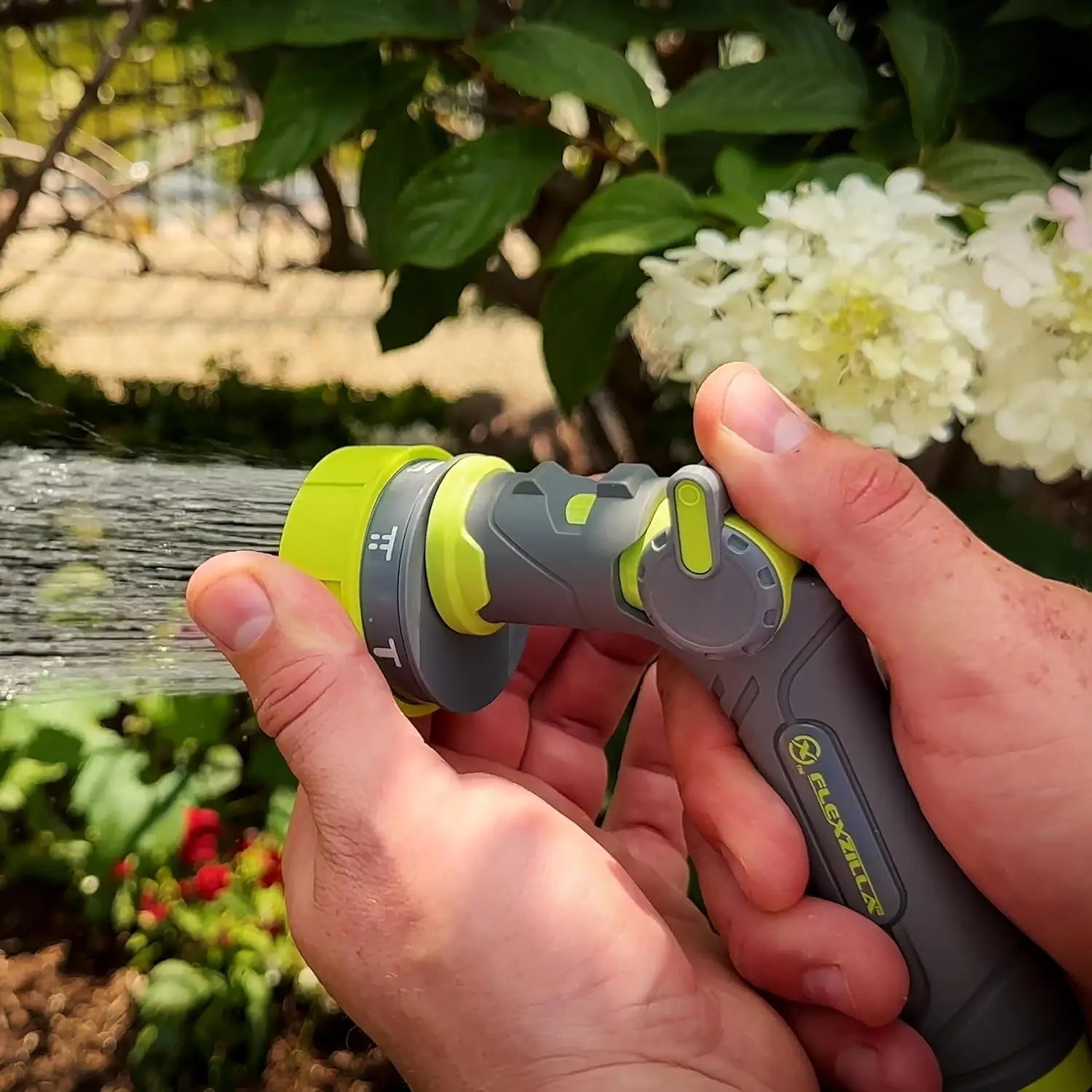 Flexzilla® Heavy Duty 7-pattern Adjustable Flow Garden Hose Nozzle (boxed) FLEXZILLA