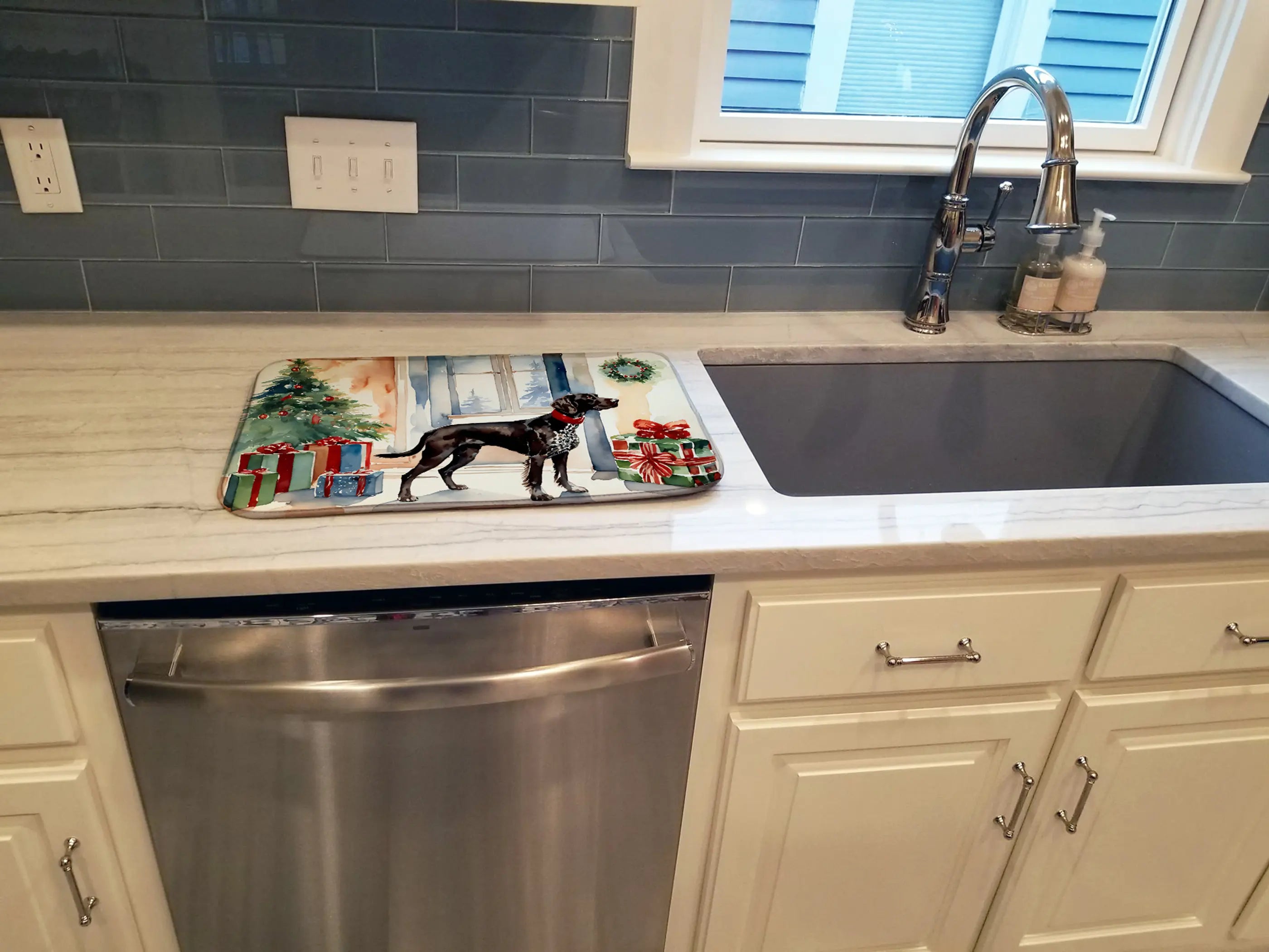 German Shorthaired Pointer Cozy Christmas Dish Drying Mat Caroline's Treasures