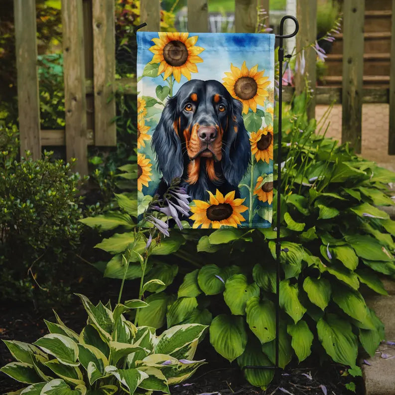 Gordon Setter in Sunflowers Garden Flag Caroline's Treasures