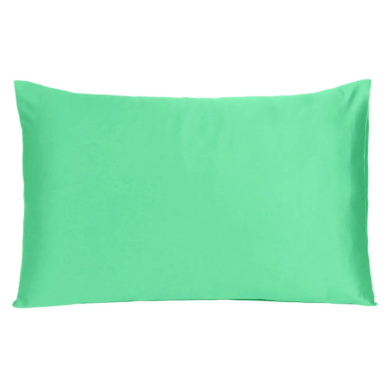 Green Dreamy Set Of 2 Silky Satin Standard Pillowcases Homeroots Bed & Bath