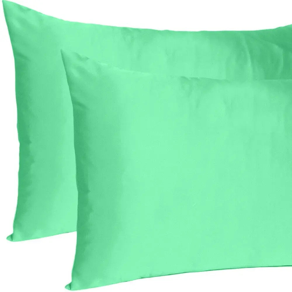Green Dreamy Set Of 2 Silky Satin Standard Pillowcases Homeroots Bed & Bath