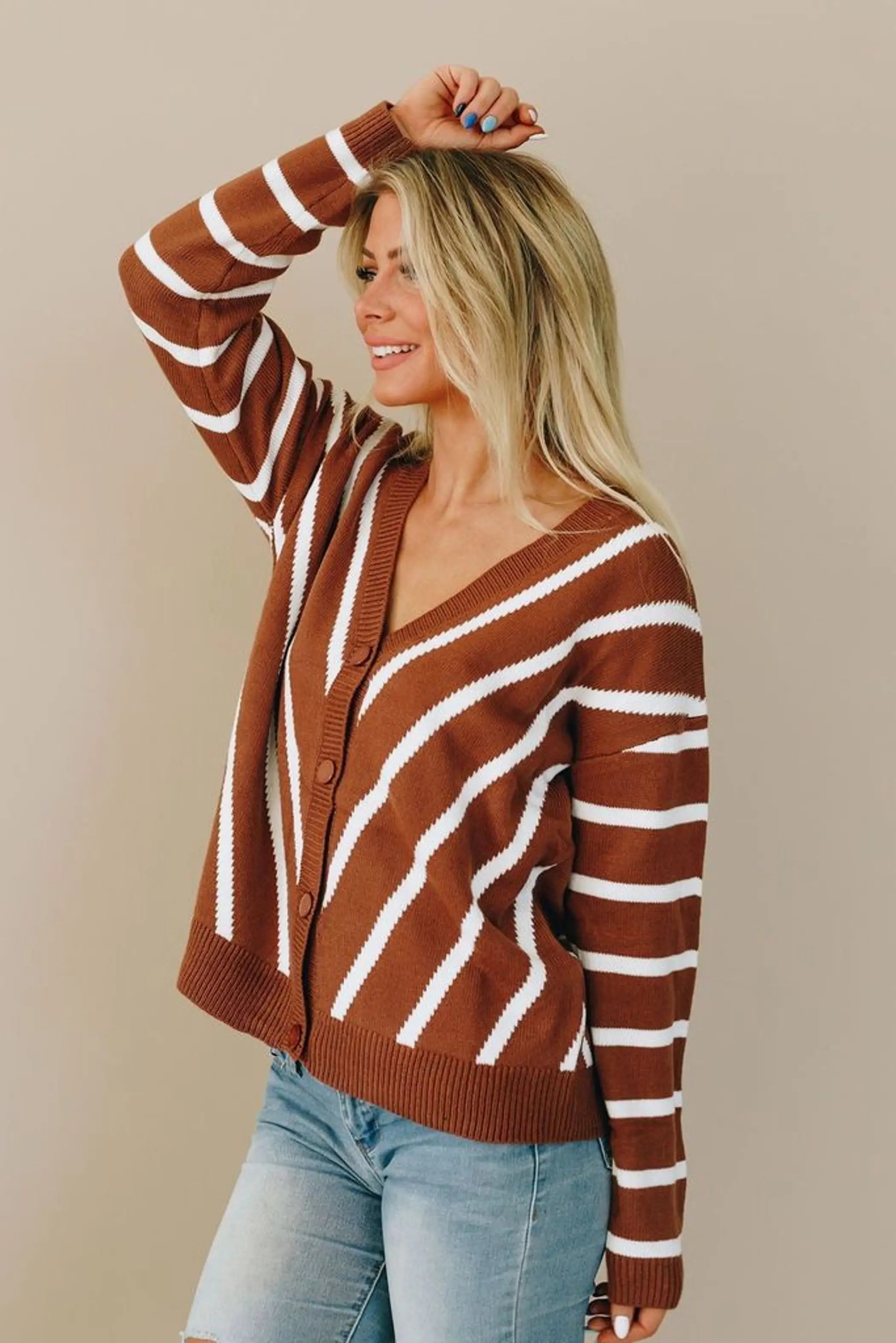 Hannah Button Up Cardi Sweater Stay Warm in Style