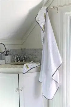 Hooded Towel and Washcloth Set Newcastle Classics