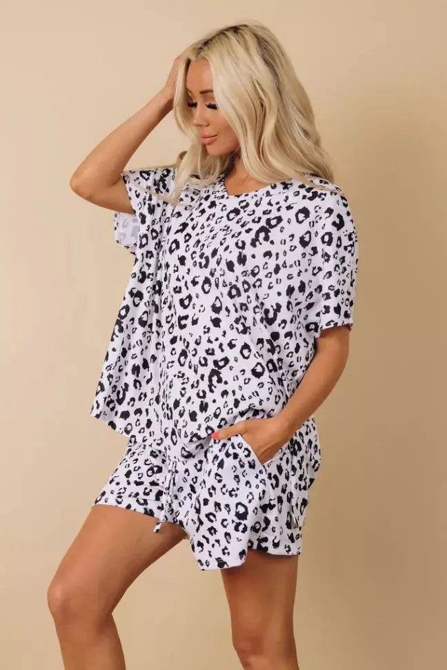 It's A 10 Printed Loungewear Set Stay Warm in Style