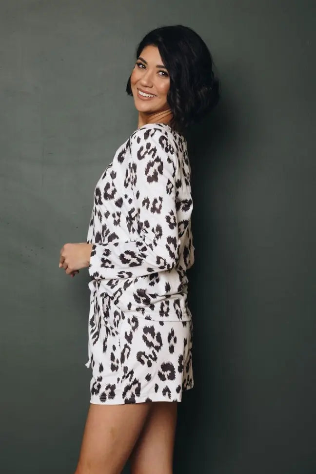 Jasmine Leopard Loungwear Set Stay Warm in Style
