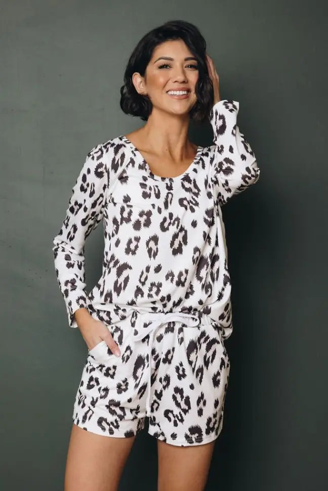 Jasmine Leopard Loungwear Set Stay Warm in Style