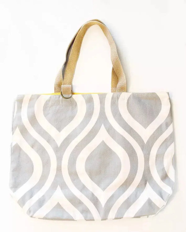 Jasmine Reversible Tote Vi Bella