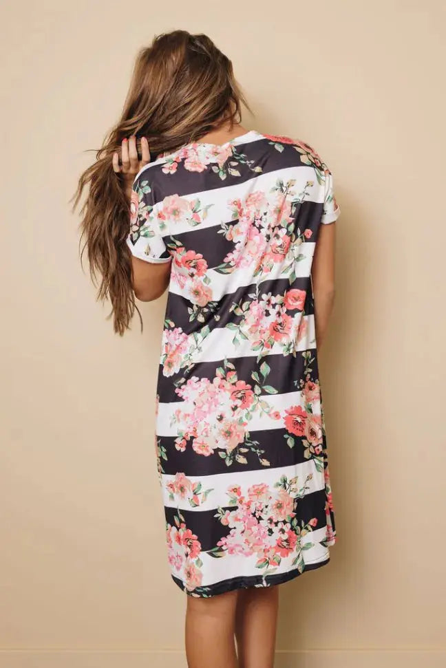 Kaylin Short Sleeved T-shirt Mini Dress Stay Warm in Style