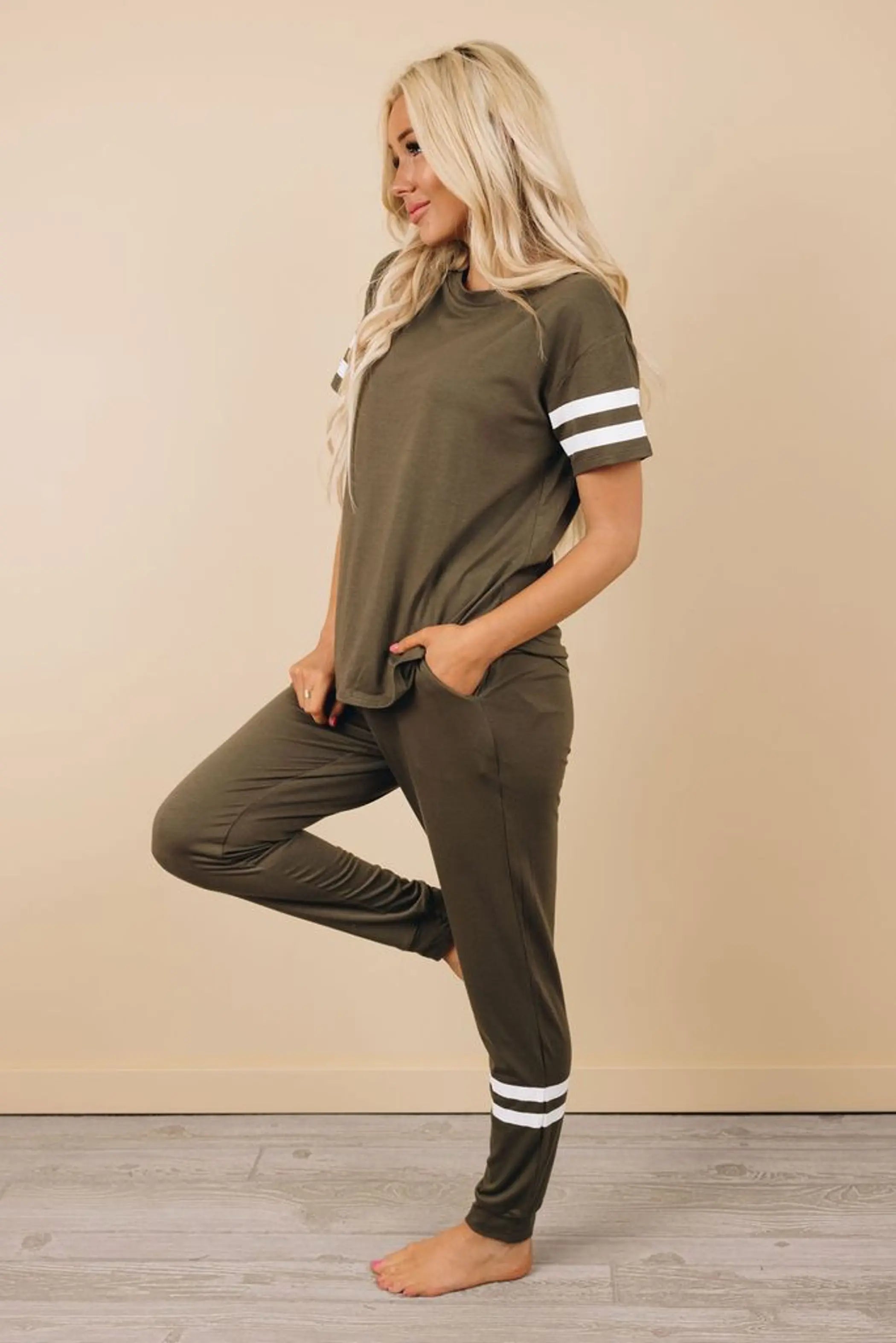 Know How To Act Joggers Set Stay Warm in Style