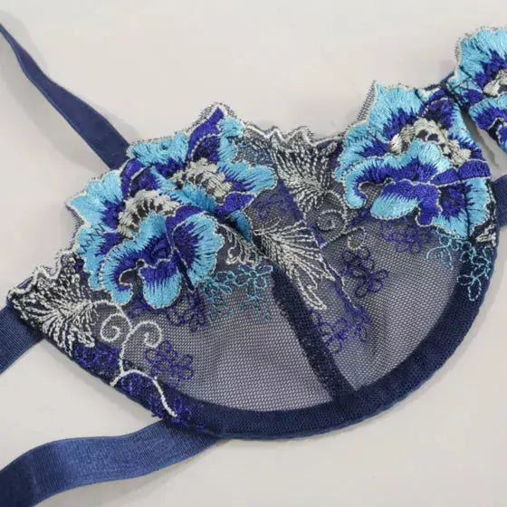 La Belle Fantastique Daisy Embroidery Sexy Lingerie (2 Piece Set) La Belle Fantastique