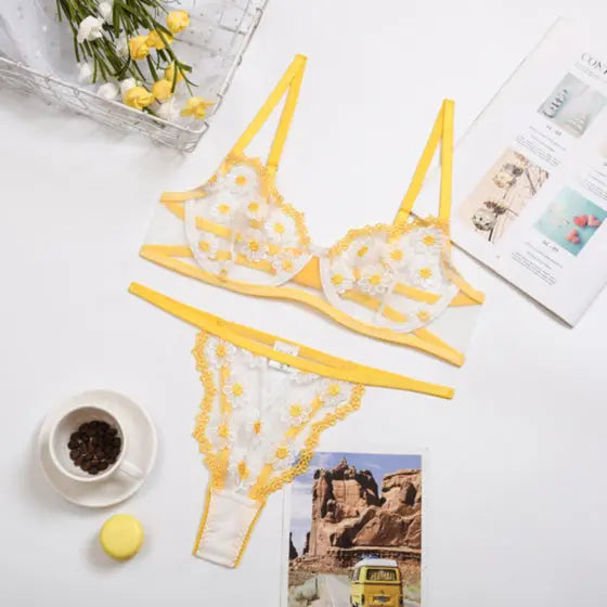 La Belle Fantastique Daisy Embroidery Sexy Lingerie (2 Piece Set) La Belle Fantastique