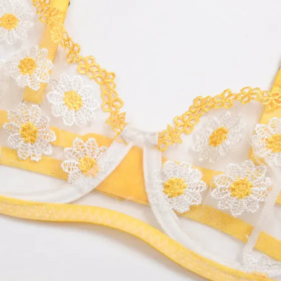 La Belle Fantastique Daisy Embroidery Sexy Lingerie (2 Piece Set) La Belle Fantastique