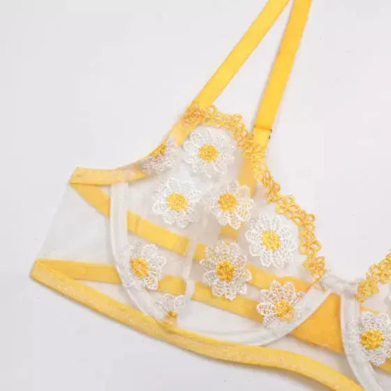 La Belle Fantastique Daisy Embroidery Sexy Lingerie (2 Piece Set) La Belle Fantastique