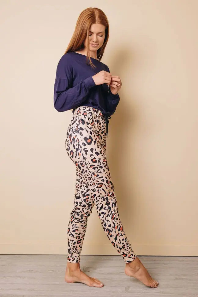 Let Me Lounge Leopard Set Stay Warm in Style