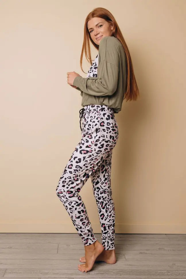 Let Me Lounge Leopard Set Stay Warm in Style