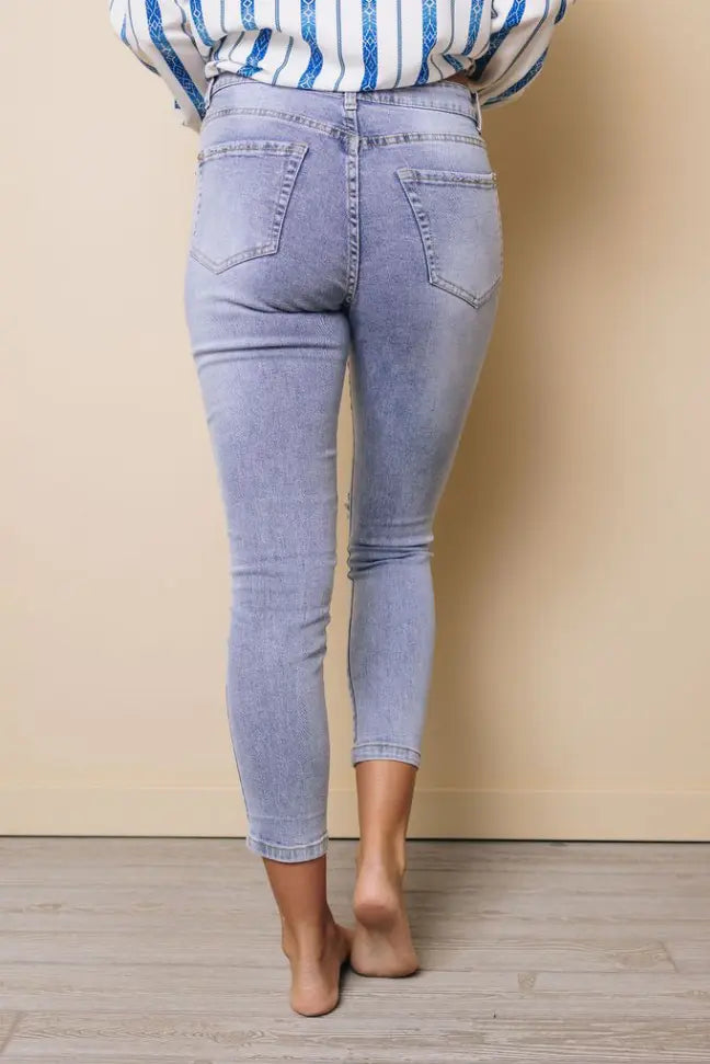 Maren High Waist Ripped Skinny Jeans Stay Warm in Style