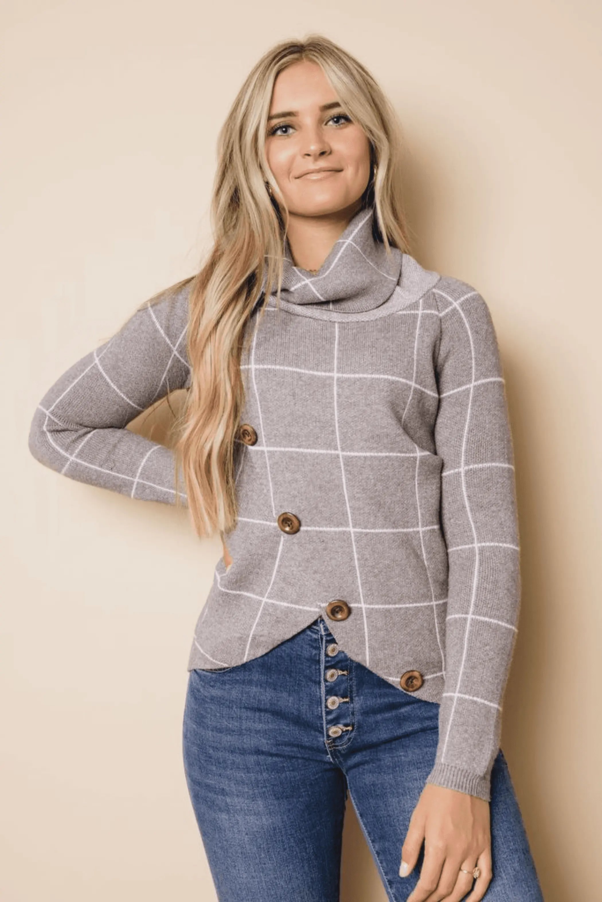 Mix It Up Plaid Turtleneck Stay Warm in Style