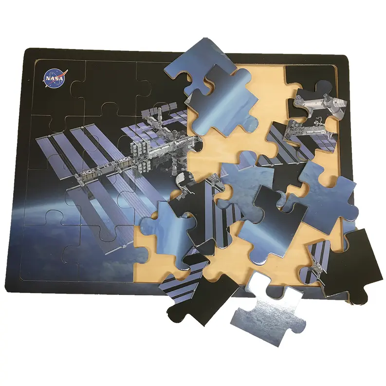 NASA International Space Station 24-pc Wood Jigsaw Puzzle Texas Toy Distribution