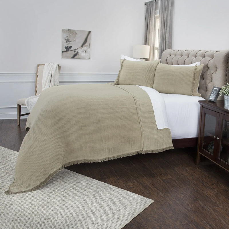 Natural Checkered King Quilt - GreatEagleInc