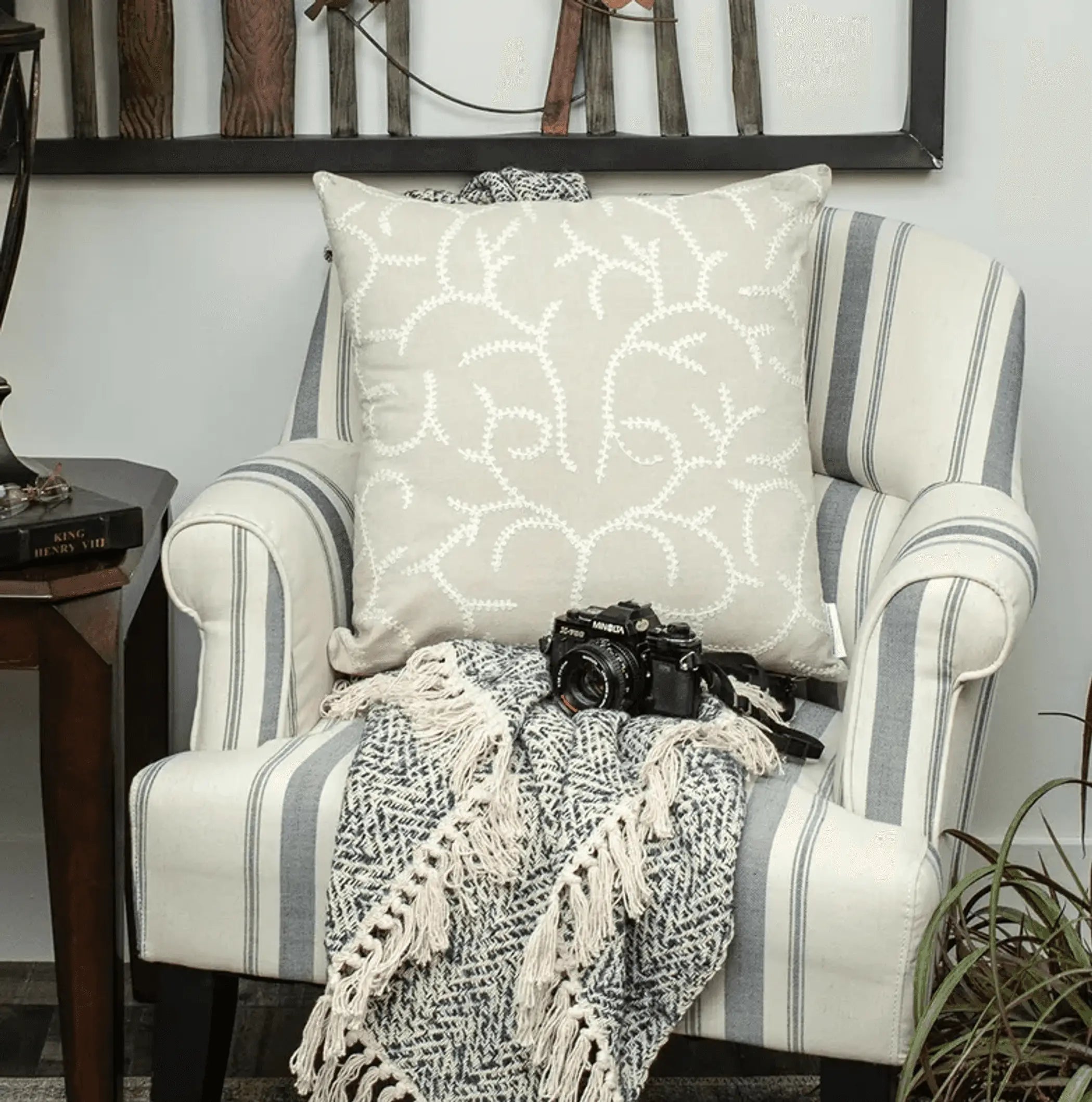 Parkland Collection Nabia Beige Throw Pillow Parkland Collection