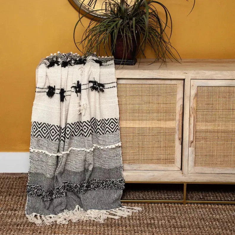 Parkland Collection Palak Eclectic Beige 52" x 67" WOVEN HANDLOOM Throw Parkland Collection