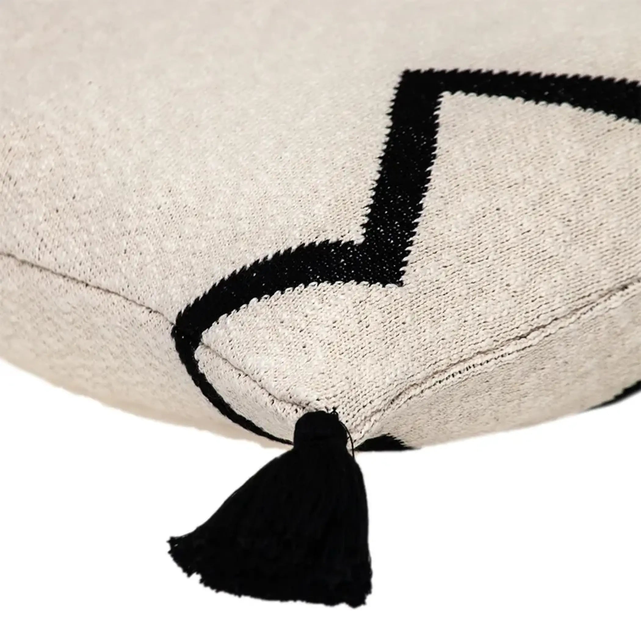 Parkland Collection Zinga Transitional Cream Throw Pillow Parkland Collection