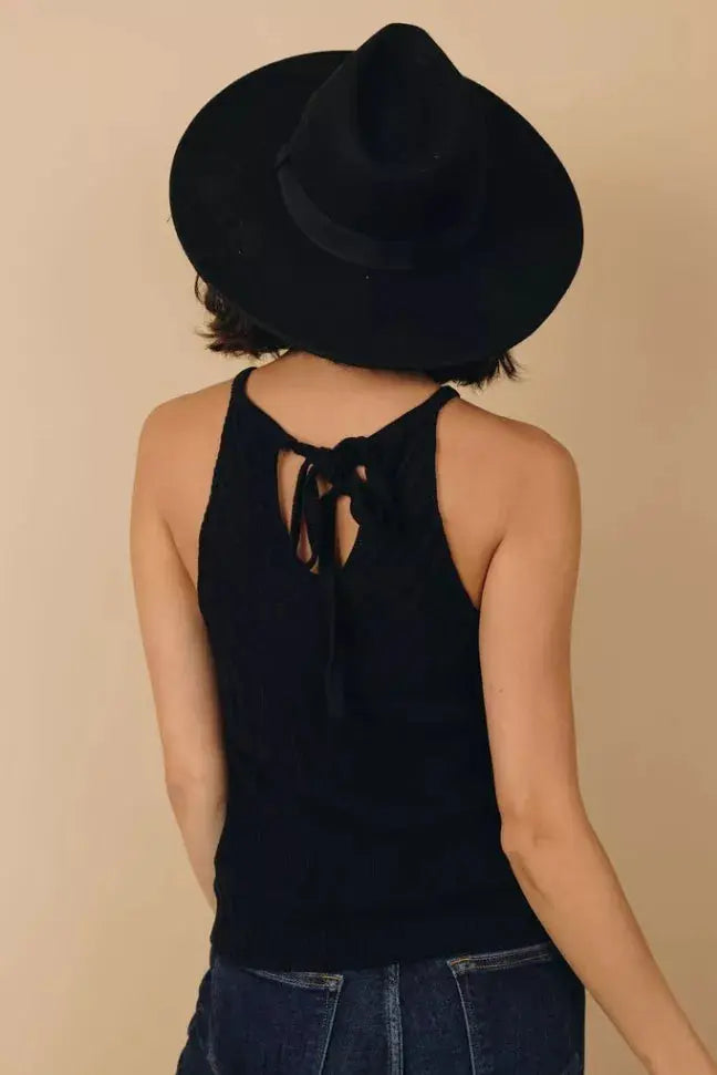 Queen Victoria Cropped Ribbed Tank Stay Warm in Style