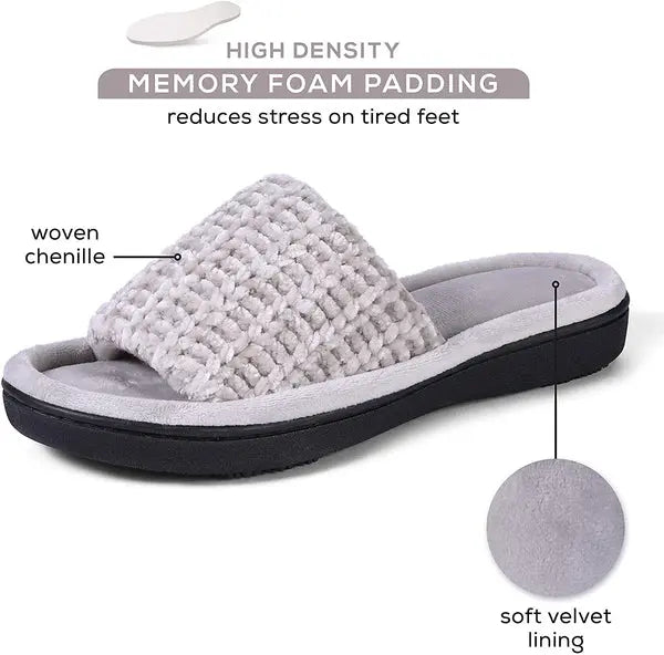 Light grey woven chenille slippers with memory foam padding and soft velvet lining, perfect for comfort and relaxation.