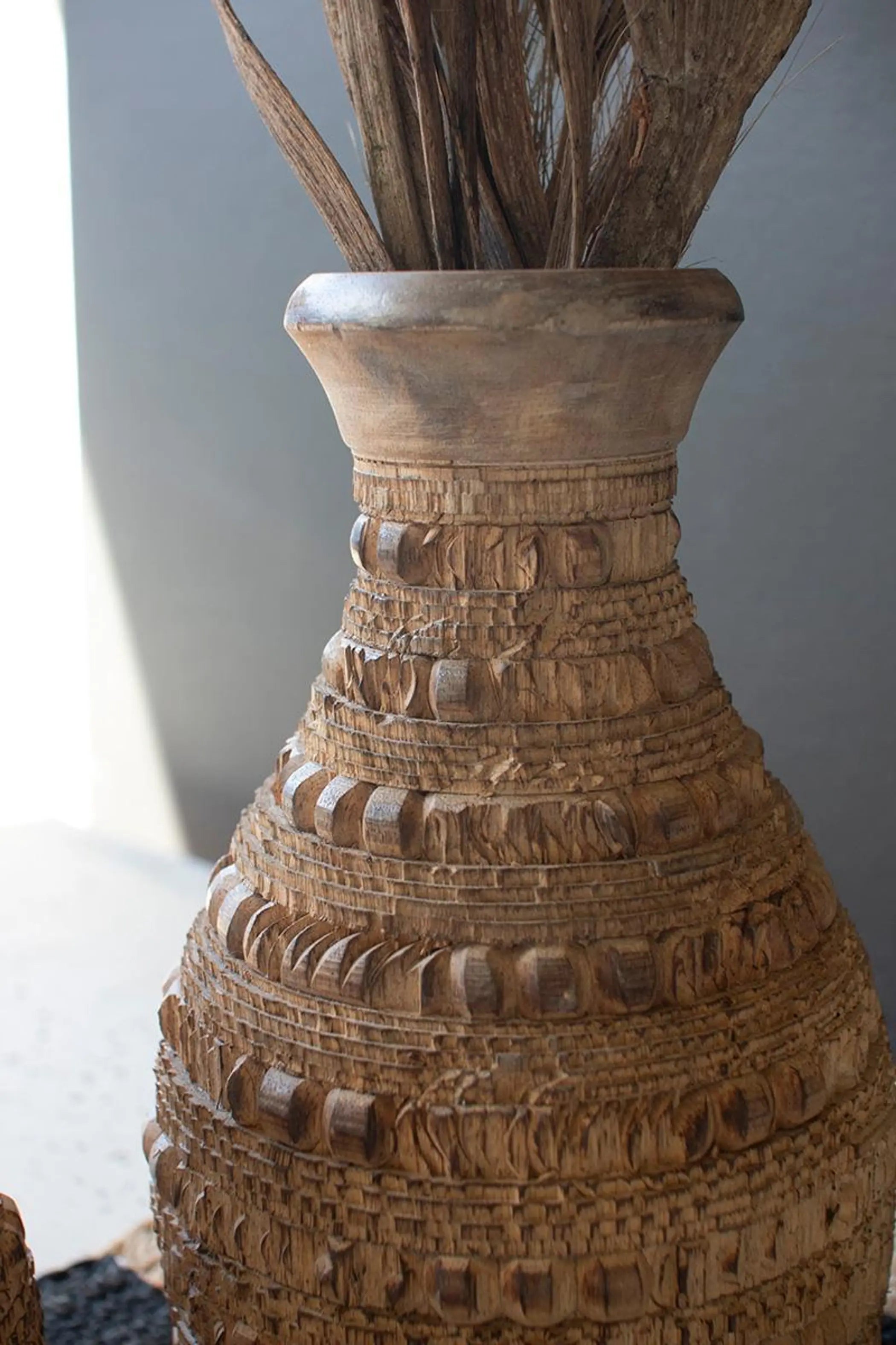 SET OF TWO CARVED WOODEN VASES Kalalou